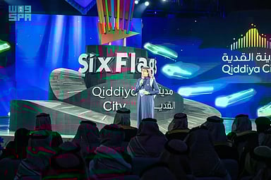 حدث تاريخي في الرياض: افتتاح “Six Flags مدينة القدية” رسمياً.. ألعاب قياسية وعروض عالمية تضع المملكة على خارطة الترفيه الملياري