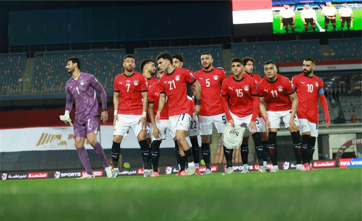 إمام عاشور وعمر مرموش خلافات داخل الملعب تُكلف منتخب الفراعنة هدفًا في مباراة منتخب مصر وزيمبابوي مباشر