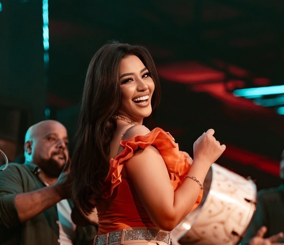 الفنانه رحمه محسن وفيديو جديد مع رضا البحراوي.. ليالي رأس السنة تشتعل؟!