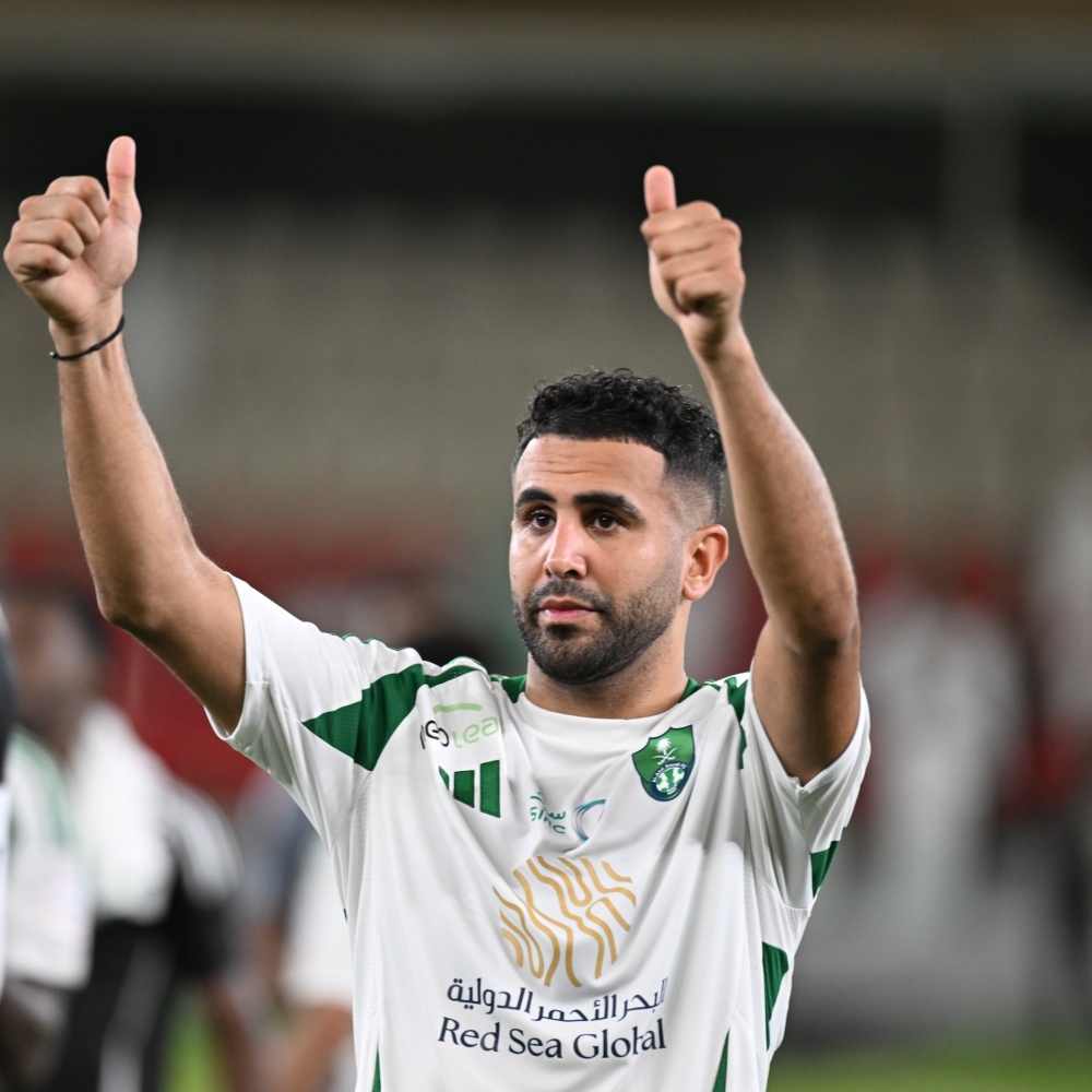 فيديو أسرع هدف في كأس الأمم الإفريقية في مباراة الجزائر والسودان.. رياض محرز يسجل الهدف والجماهير: “قووووول.. جابوها لولاد!”